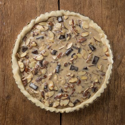 filling poured into the tart shell